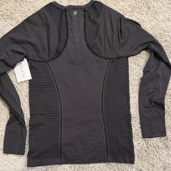 Athleta Momentum Seamless Long Sleeve Shirt - Picture 6 of 7